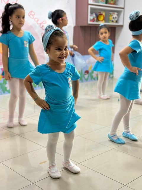 Alunas na aula de ballet
